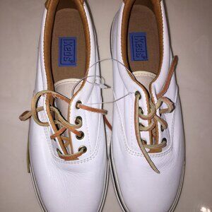 Keds Womens Leather Sneakers white Size 7M